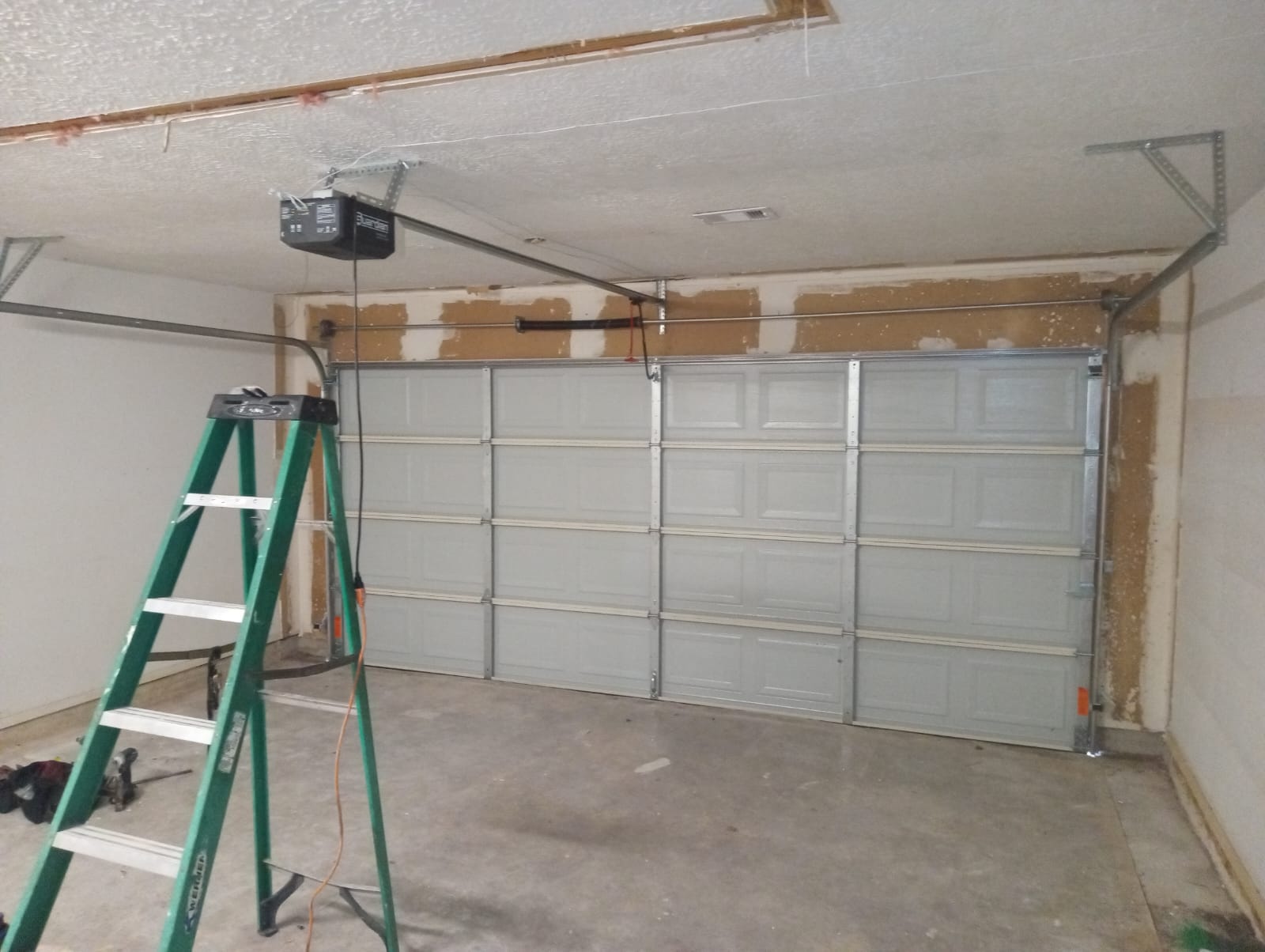 Garage Door Opener Service in Friendswood, TX — Lemus Garage Door Services, Licensed & Insured, (281) 906-4783